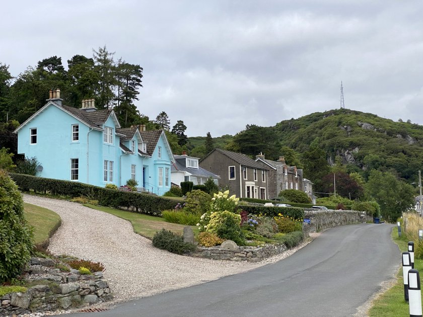 Well maintained houses in Tighnabruaich