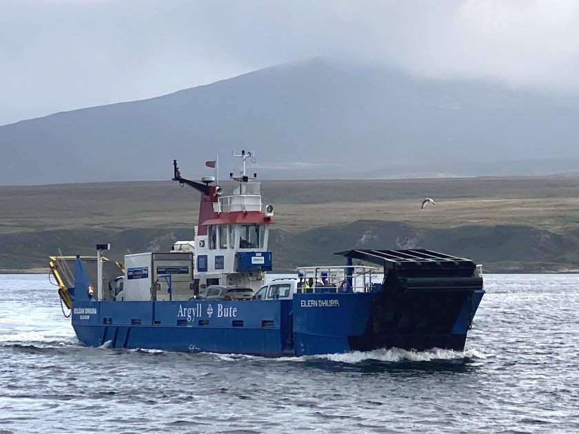 Here comes the ferry MV Eilean Dhiura ("Isle of Jura")