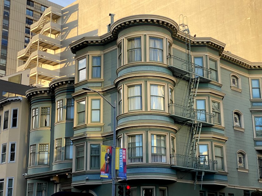 More classic SF architecture at Taylor & Pine