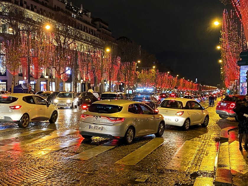 Traffic levels confirmed that Paris had returned to 'business as usual'