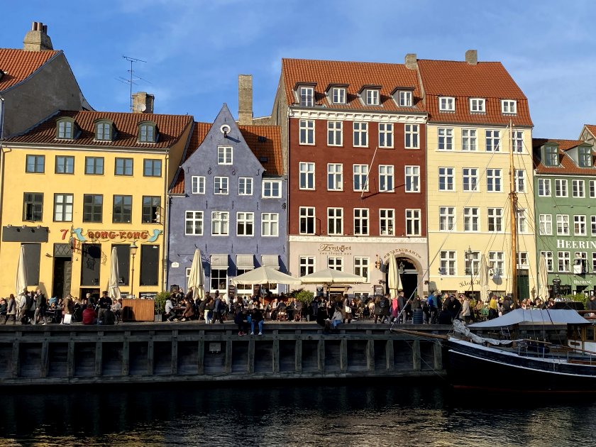 Colourful Nyhavn ("New Harbour")