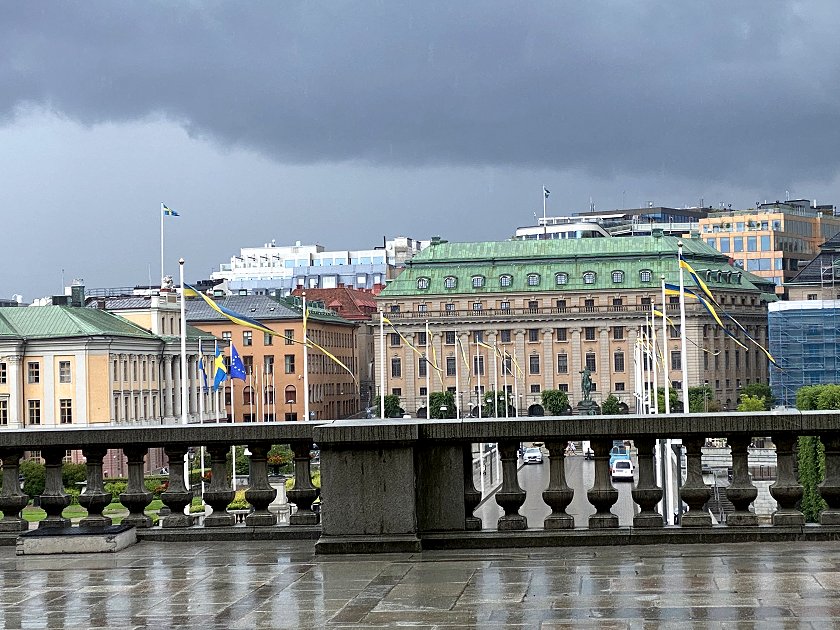 Gustav Adolf Square and the Ministry of Defence, from the Palace