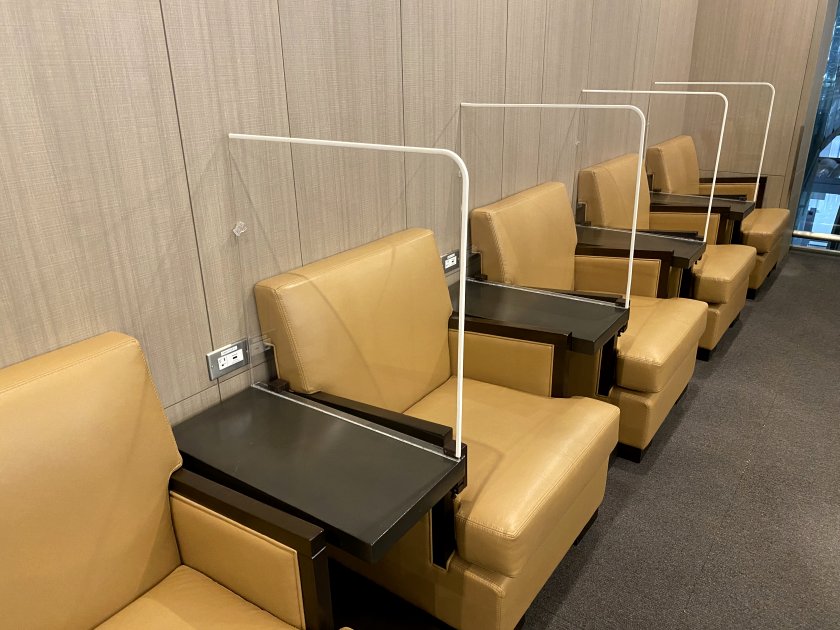 Sakura Lounge seating