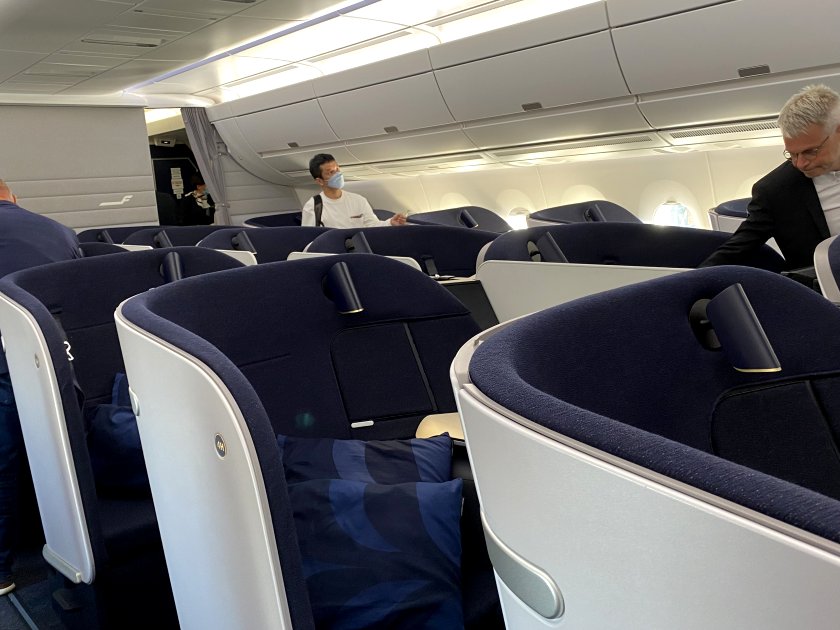 The controversial new AirLounge seats