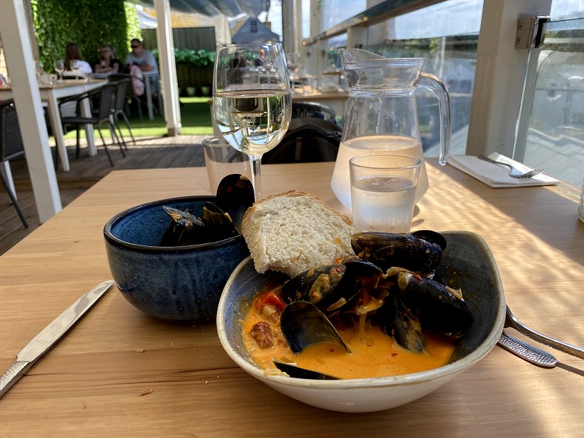 A bowl of mussels - yum, yum!